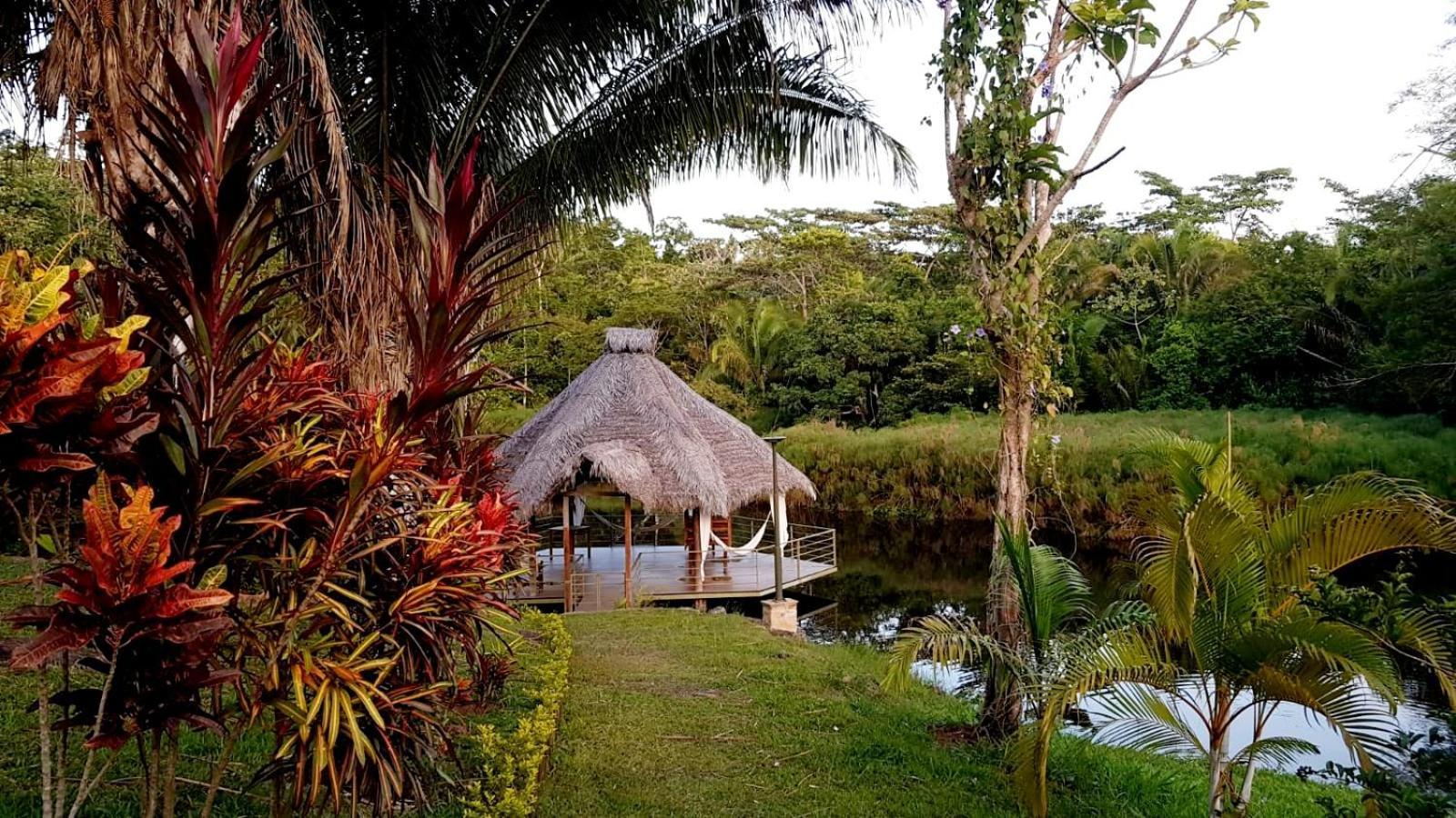 Lagoon Village B&B Y Spa Тарапото Экстерьер фото